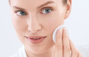 Use face toner in the morning and evening