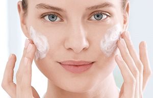 Cleanse your skin before using cleaning tonic