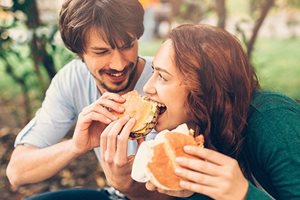 Akne und Ernährung, die richtige Ernährung bei Akne