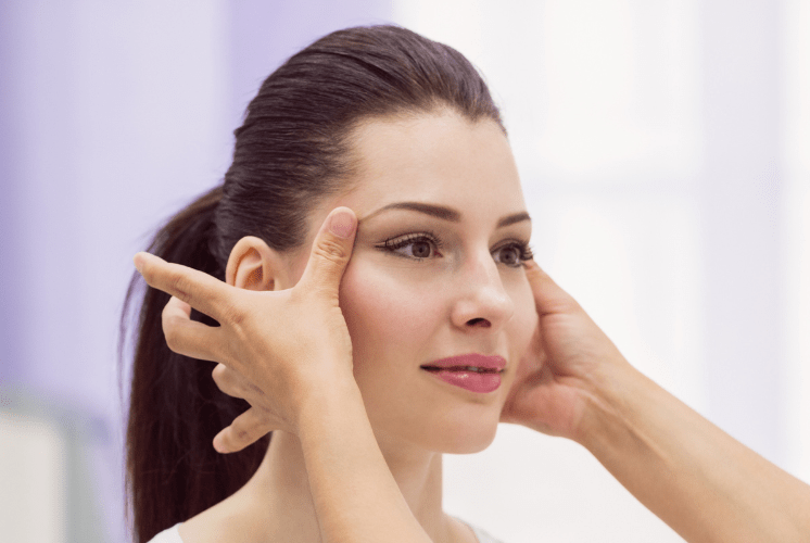 woman with dehydrated skin