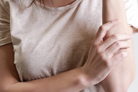 pelle del contorno occhi disidratata