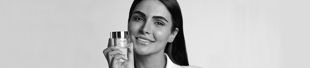 Anti-age woman eucerin cream