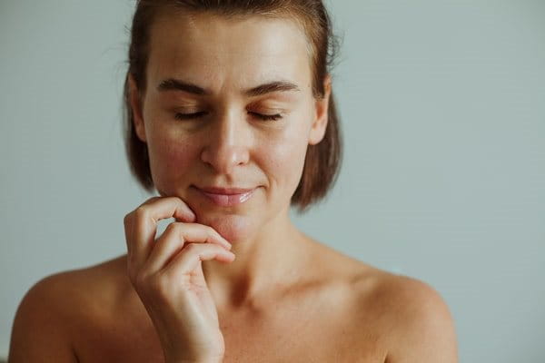 bruzdy nosowo wargowe