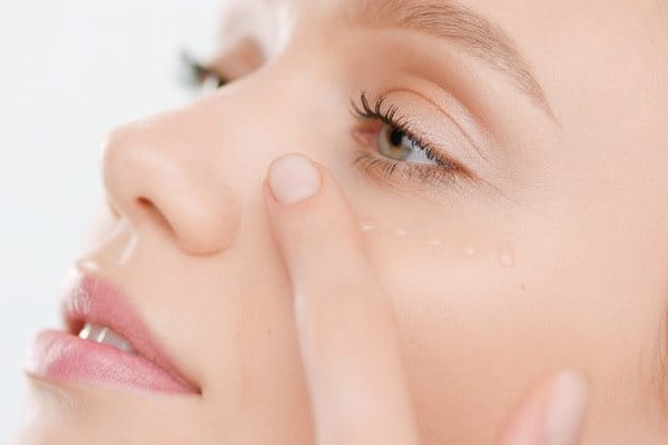 serum na przebarwienia na twarzy