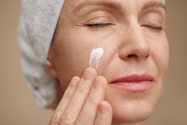 jak ujędrnić skórę twarzy