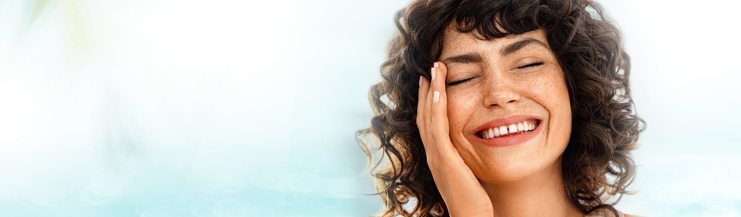 Emulzia na opaľovanie na tvár s depigmentačným účinkom Pigment Control SPF 50+ tónovaná