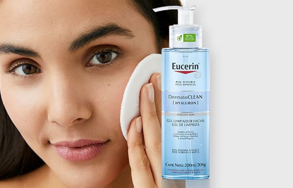 Limpia con DermatoCLEAN [HYALURON] Gel Limpiador Facial 200ml