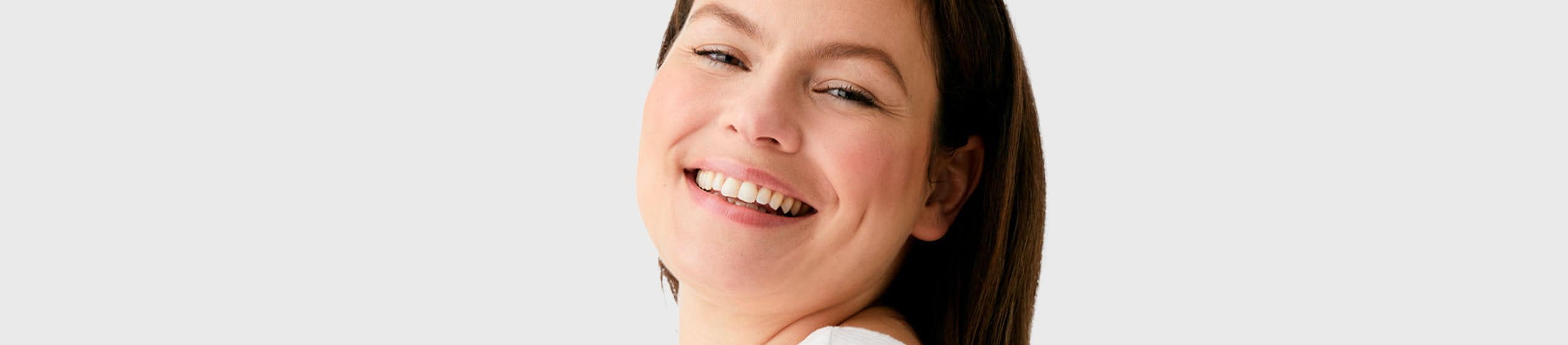 Gimnasia facial para piel más firme