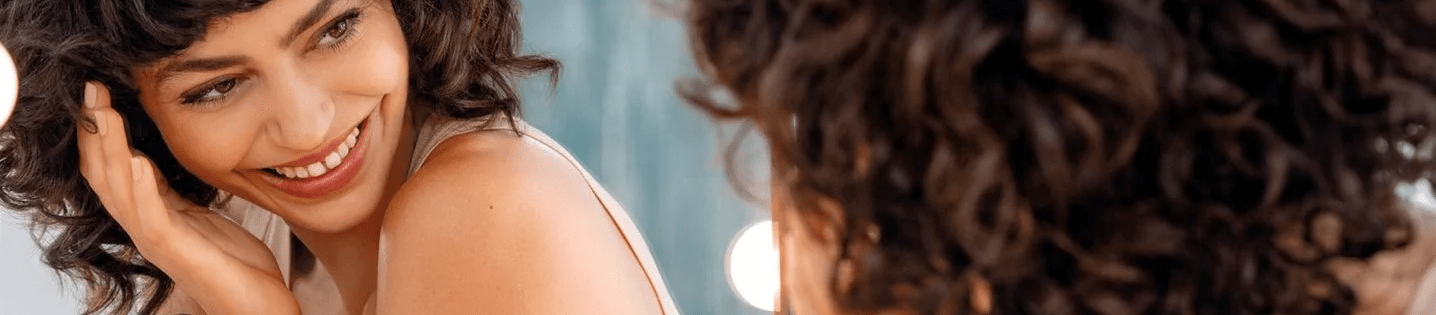 Découvrez comment apparaissent les poches et les cernes sous les yeux et comment les éviter.