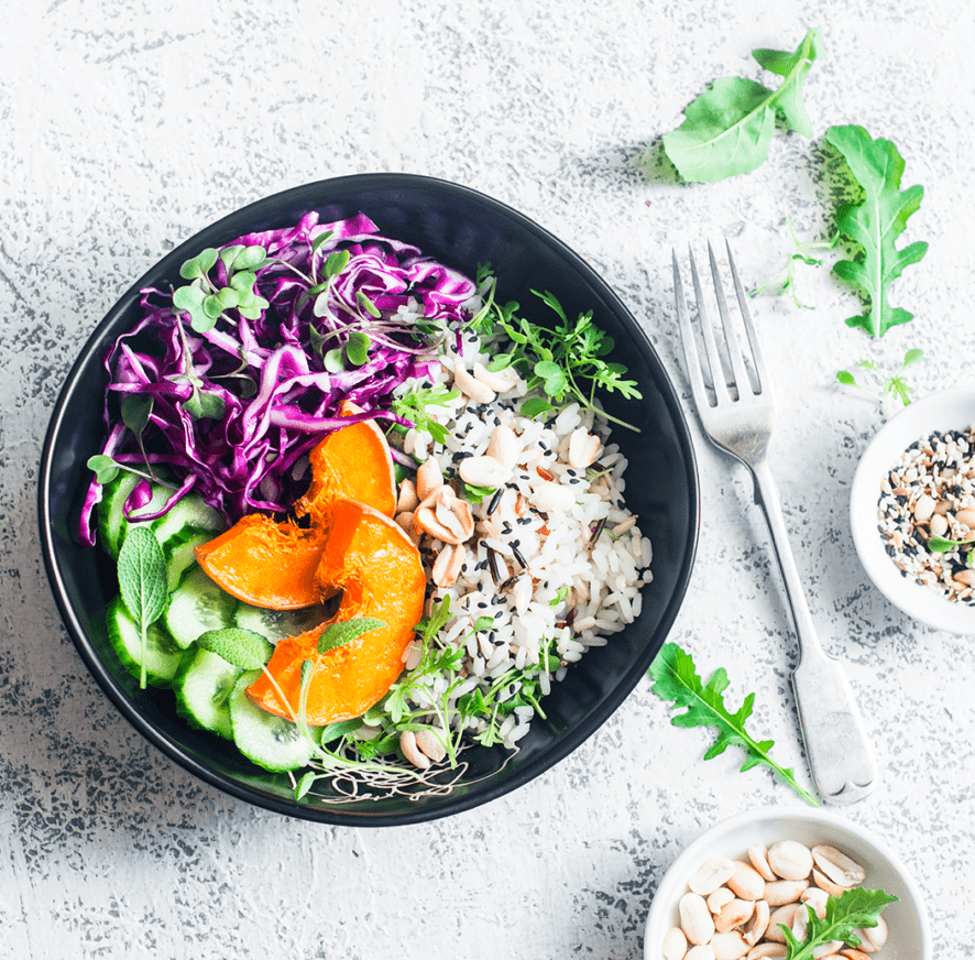 Breng kleur op je bord met fruit en groenten om de gezondheid van je huid te ondersteunen.