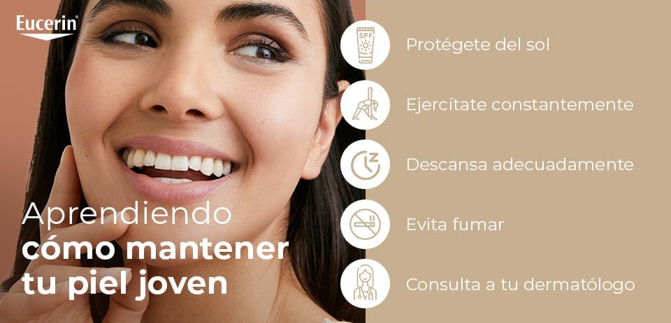 Persona aprendiendo cómo mantener su piel joven