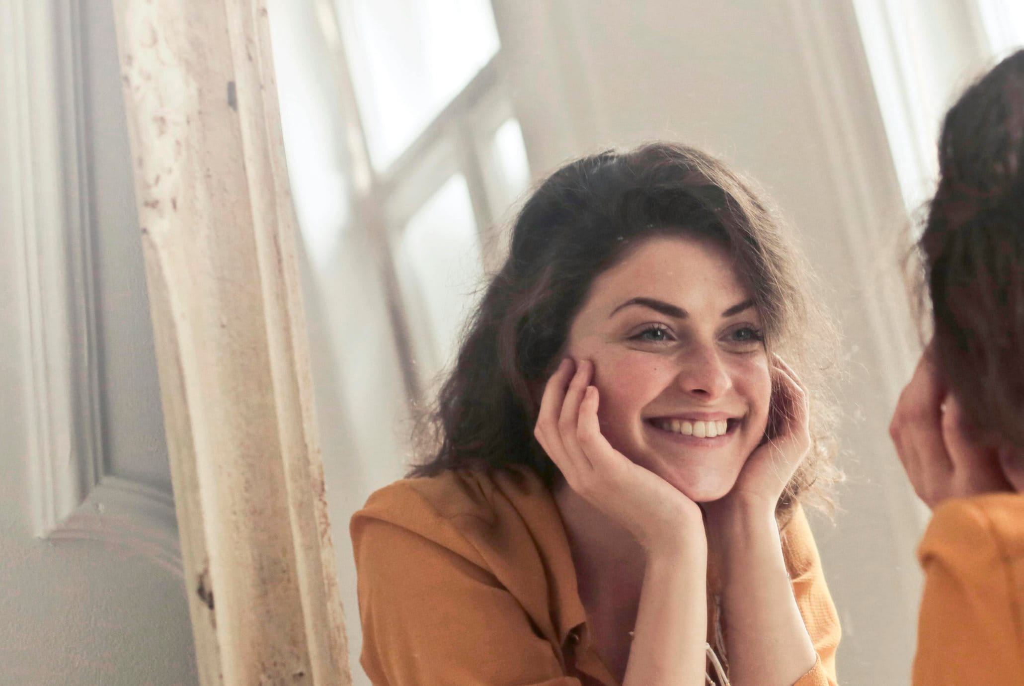 consejos-contra-lineas-de-expresion-como-aliviar-arrugas-glabelares-eucerin