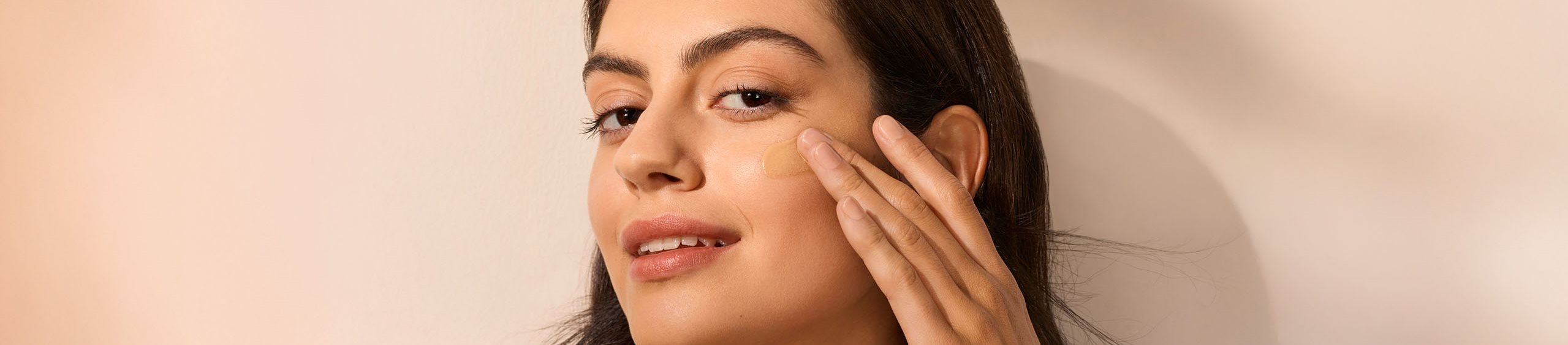 Protector solar facial con color