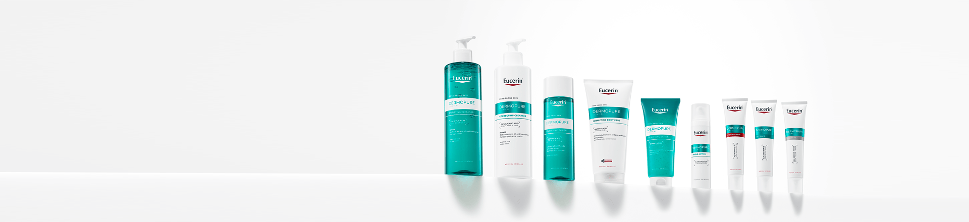 Volto di ragazza con punti a tendenza acneica evidenziati e prodotti in primo piano  