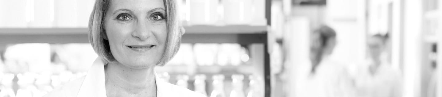 Eucerin scientist in the laboratory