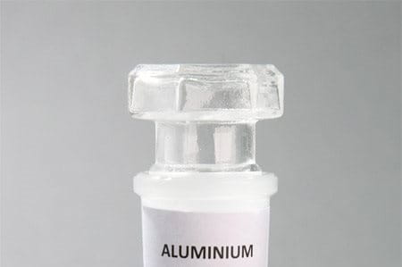 conical flask with aAluminium-Chloride