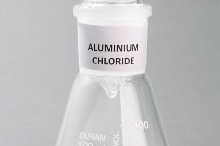 conical flask with aAluminium-Chloride