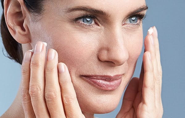 How to apply Eucerin face moisturizer for mature skin