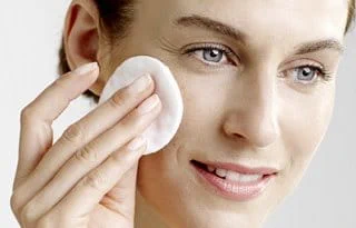 63486-eucerin-hyaluron-filler-how-to-use