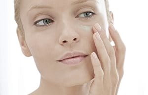 Zu Rotungen Neigende Gesichtshaut Eucerin