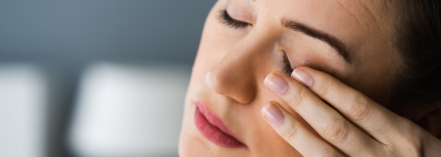 Neurodermitis am Auge einer Frau