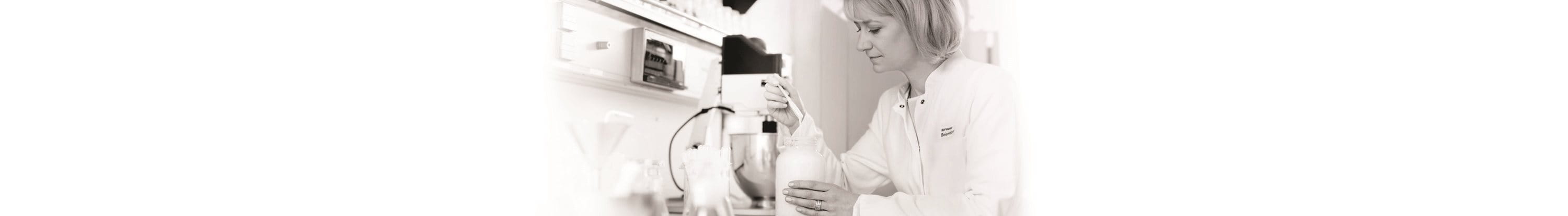 Mulher cientistas no laboratório