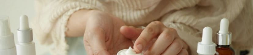 วิธีทาครีมที่ถูกต้องและลำดับขั้นตอนการทา โดยผู้เชียวชาญจากยูเซอริน