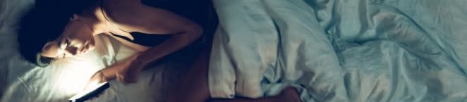 นอนดึกทำให้เกิดสิวนอนดึกจริงหรือไม่