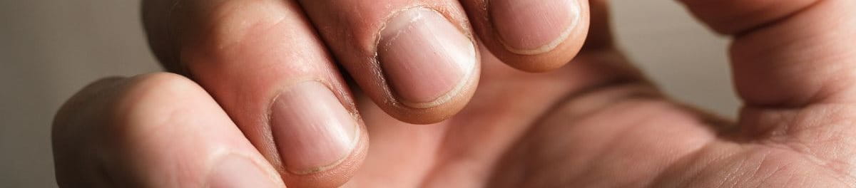 เล็บ เป็น คลื่น