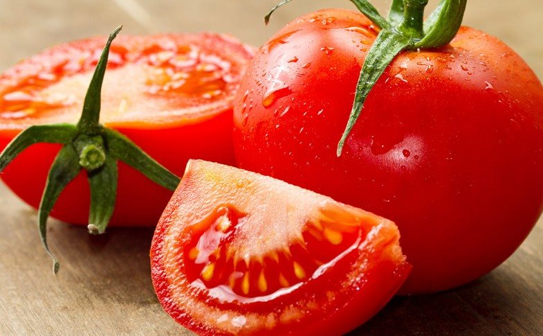 Cà chua là thực phẩm rất tốt cho người bị tàn nhang (Nguồn: Internet)