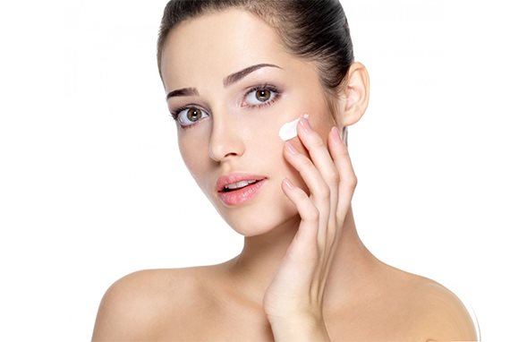 kem trị thâm mụn