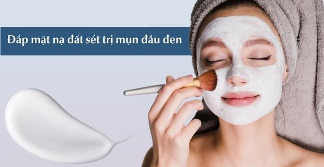 Đắp mặt nạ đất sét trị mụn đầu đen