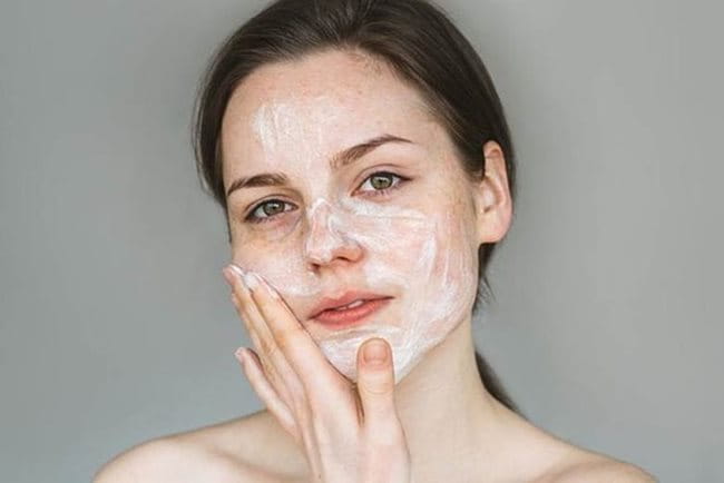 vệ sinh da mặt kĩ càng phòng ngừa mụn đinh râu