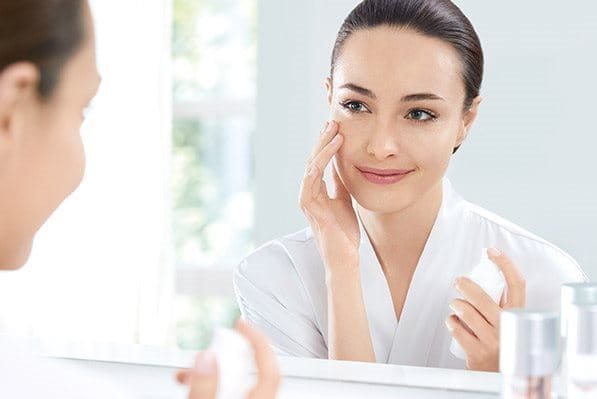 Paraffinum Liquidum Là Gì? Có Tác Dụng Gì Trong Mỹ Phẩm? | Eucerin