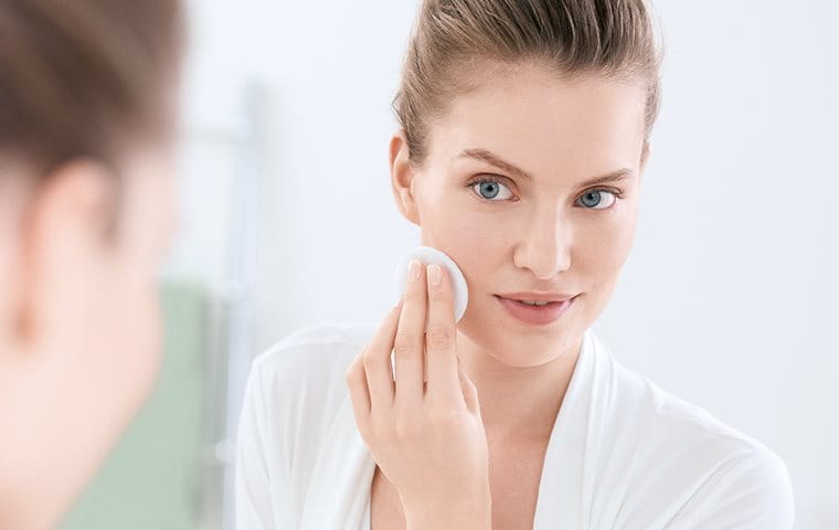 routine di trattamento per acne