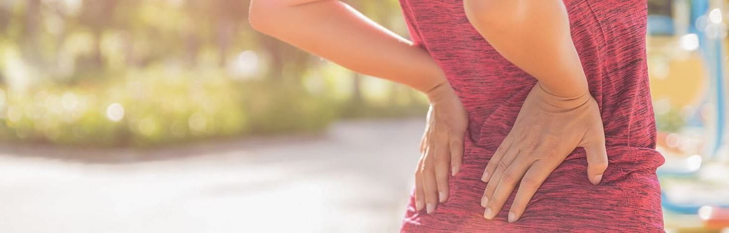 Frau mit Hexenschuss 