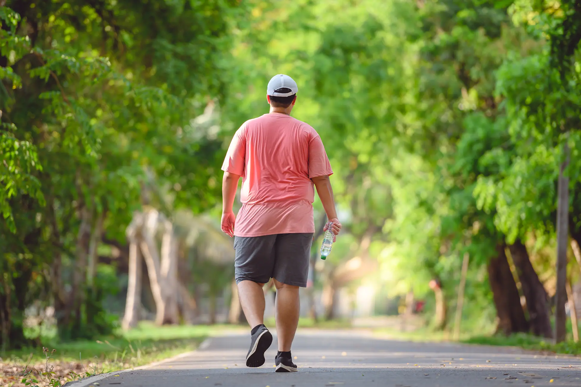 Jalan kaki adalah bagian dari perawatan luka operasi di rumah.