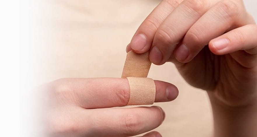 Finger Cuts Why Finger Cuts Tend to Hurt the Most | Hansaplast India
