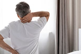 Consejos para prevenir o combatir el dolor de espalda en la oficina