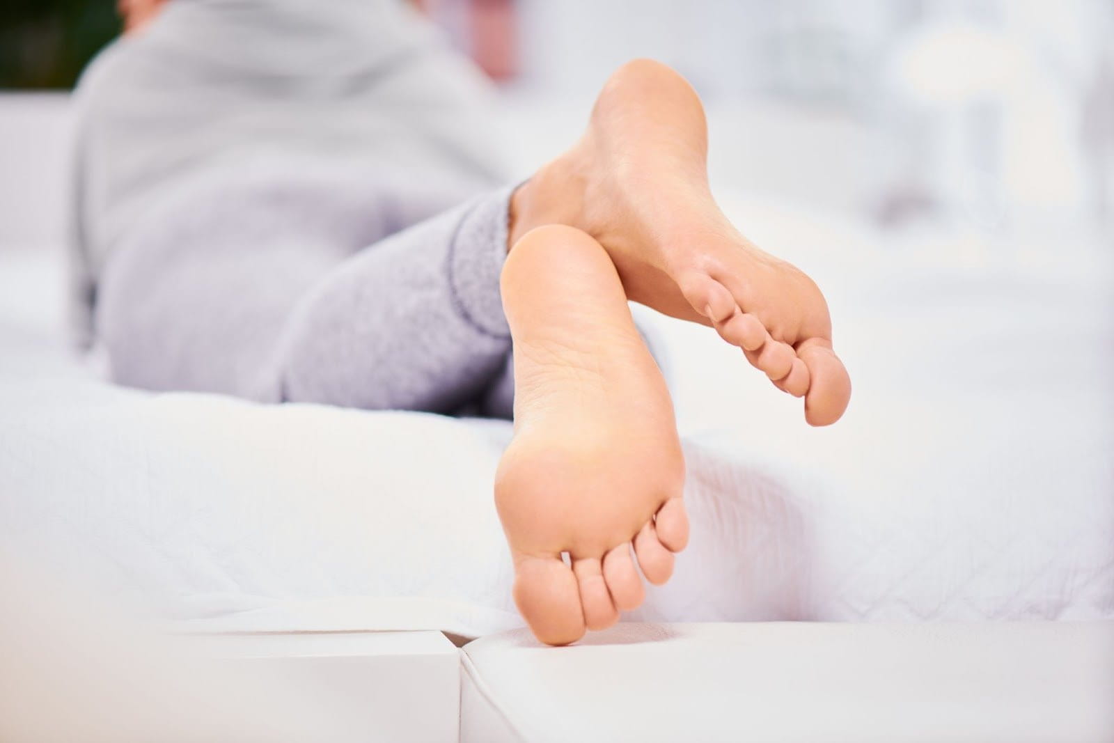 Pieds brulants causes traitement Hansaplast