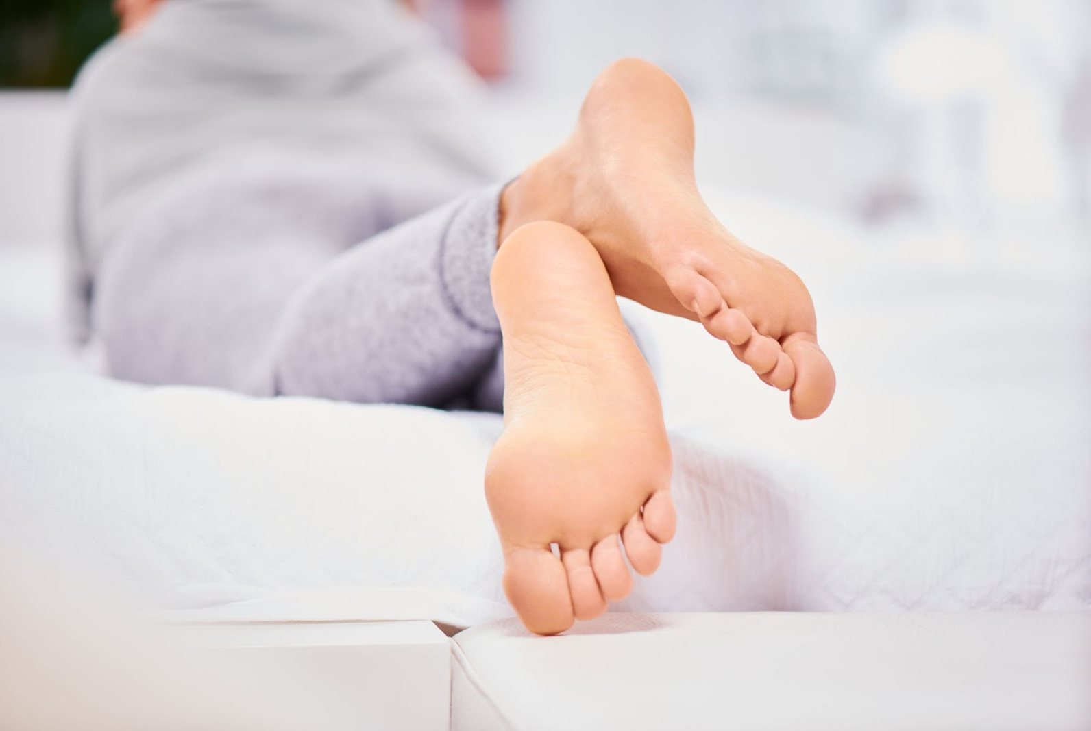 Brandende voeten: oorzaken & behandeling