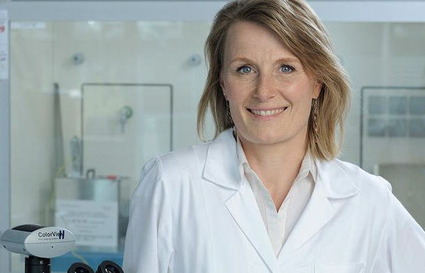 Dr. Maike Kuhlmann, Investigación y Desarrollo, Beiersdorf, AG