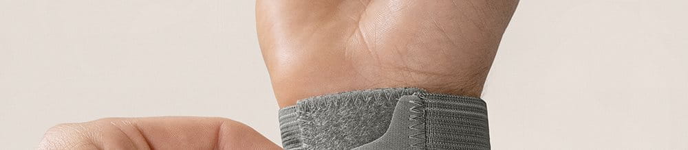 How to strap a wrist