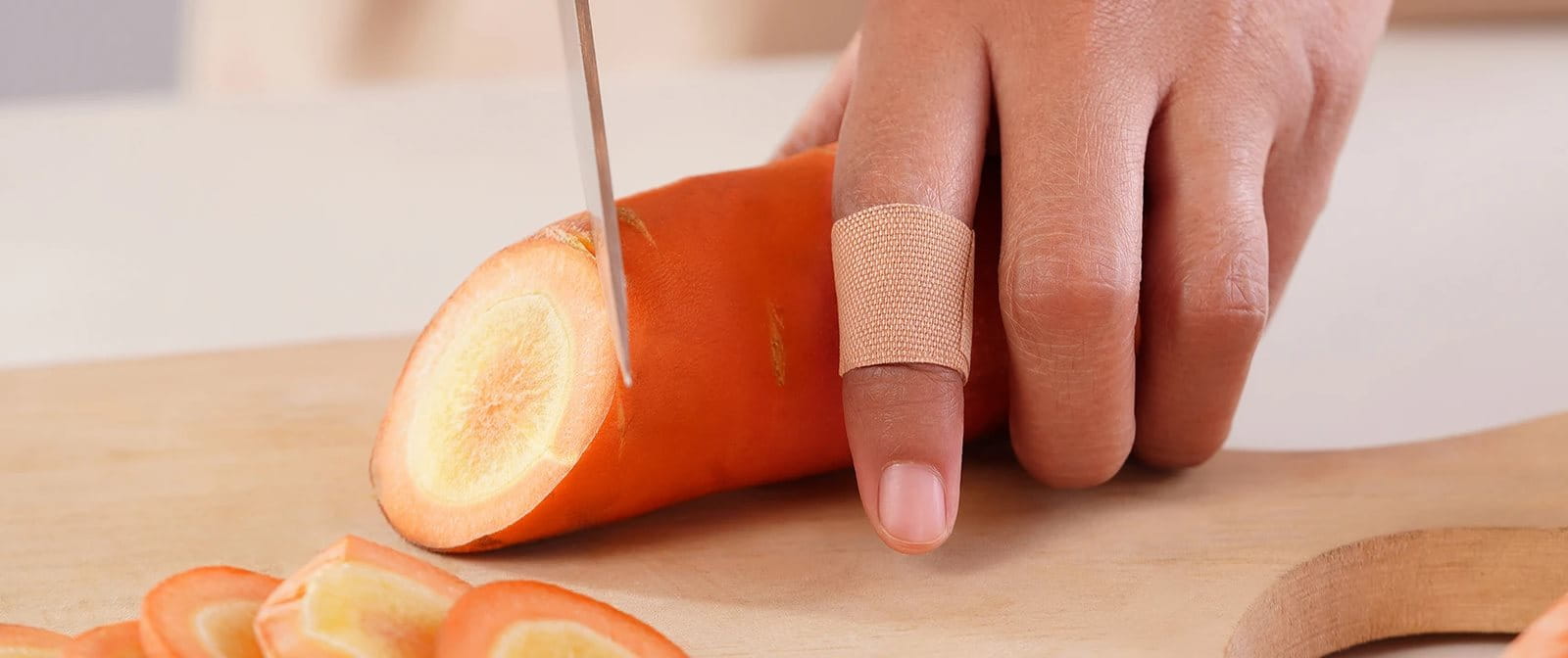 Tangan bisa terluka saat menggunakan pisau