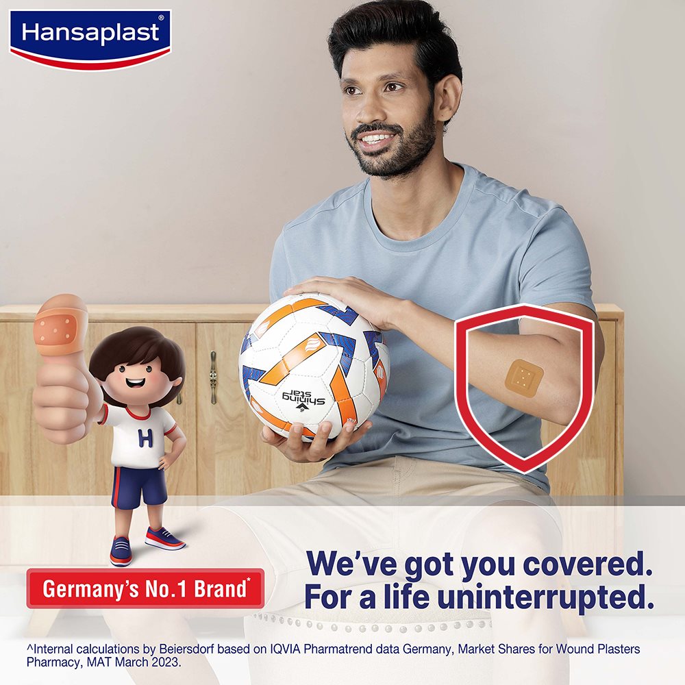 Small patch plaster with proper protection